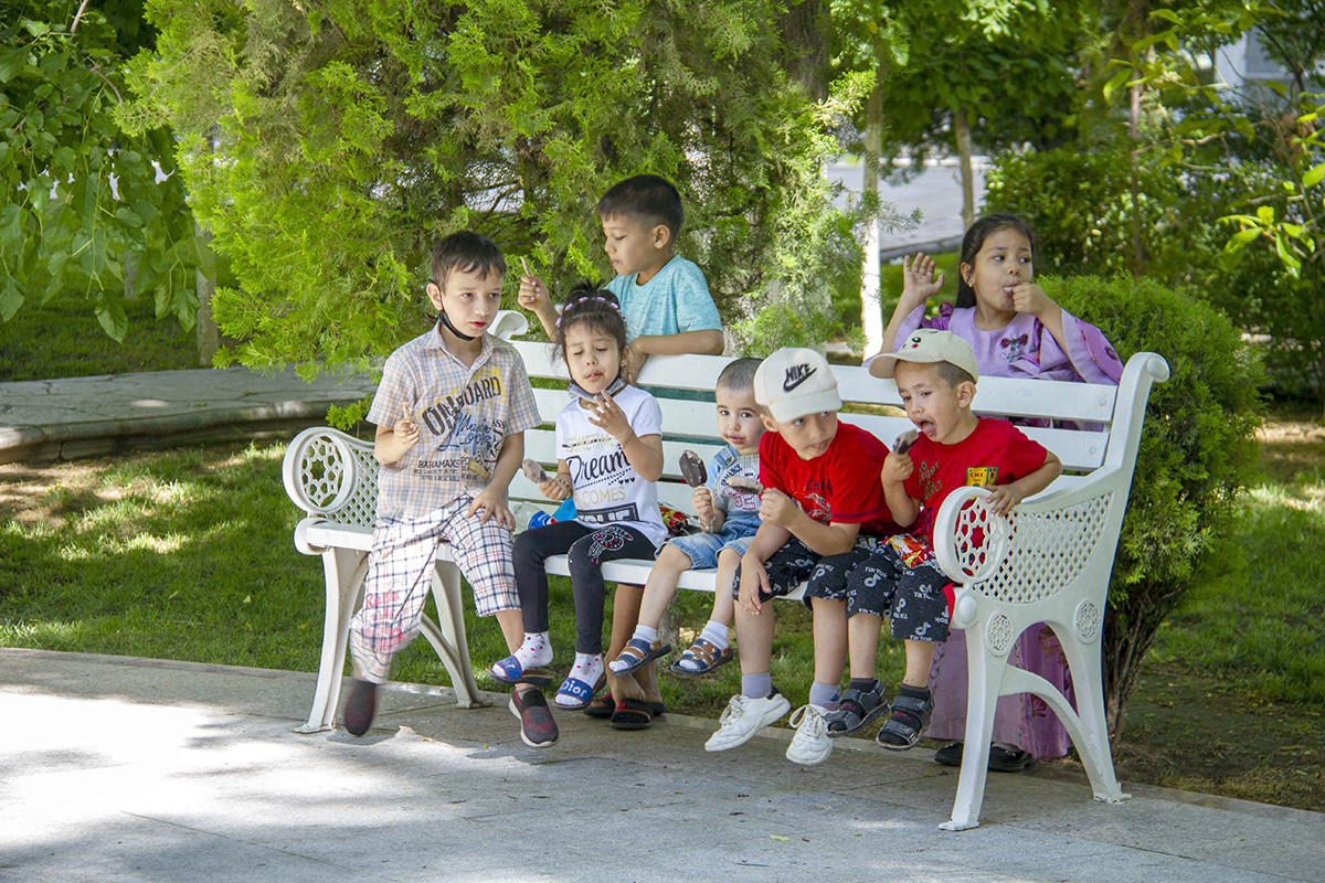 Children's holiday in Ashgabat park